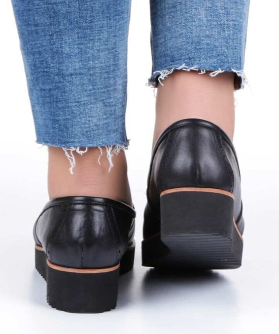 Жіночі туфлі на платформі Lottini 24902 37 розмір