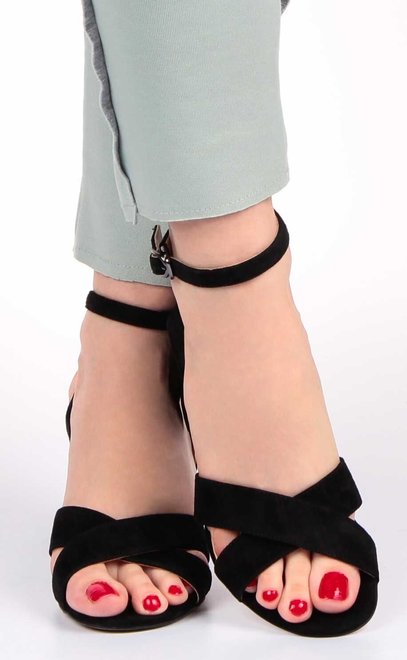 Женские босоножки на каблуке Anemone 195237 38 размер