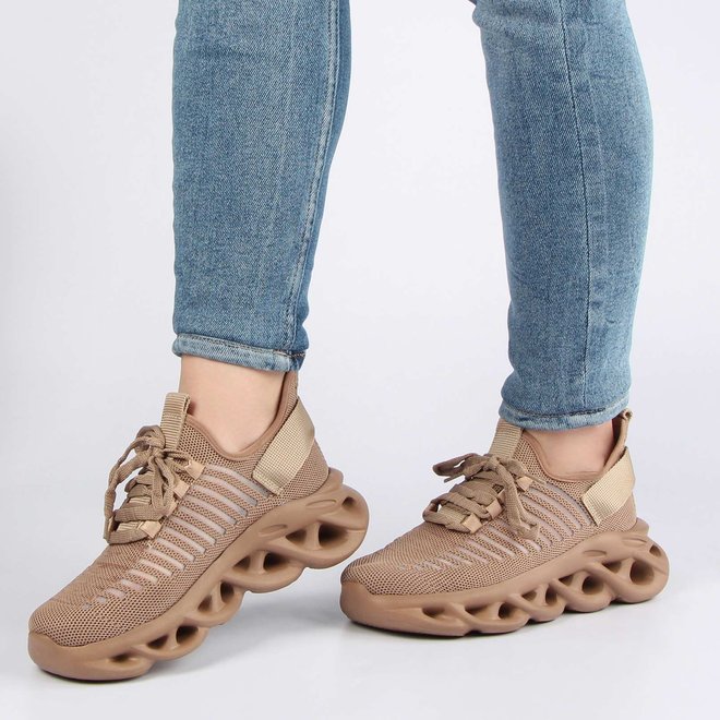 Жіночі кросівки Tucino 196138 38 розмір