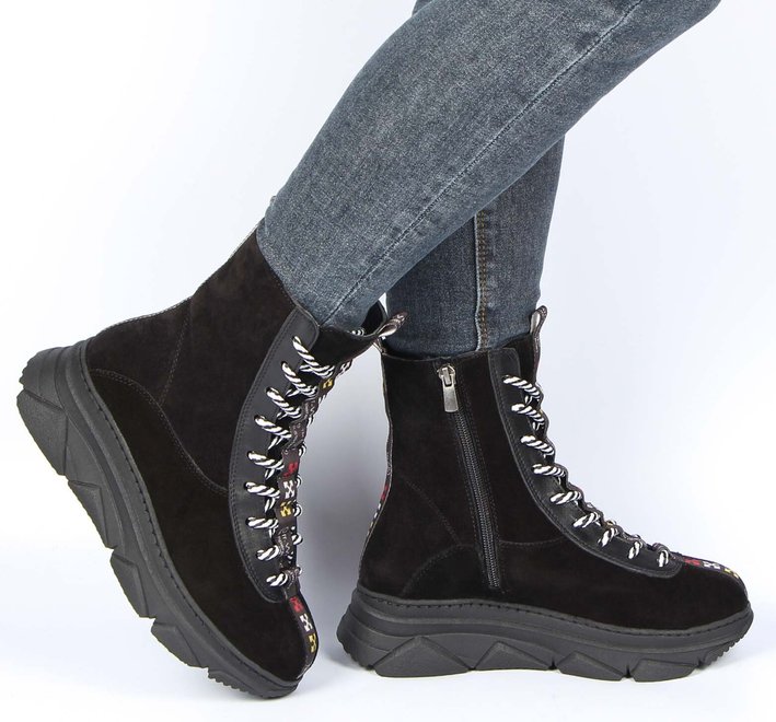 Жіночі зимові черевики на платформі Pera Donna 106435 40 розмір