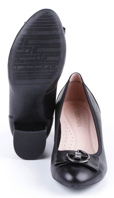 Жіночі туфлі на підборах Geronea 195151 39 розмір