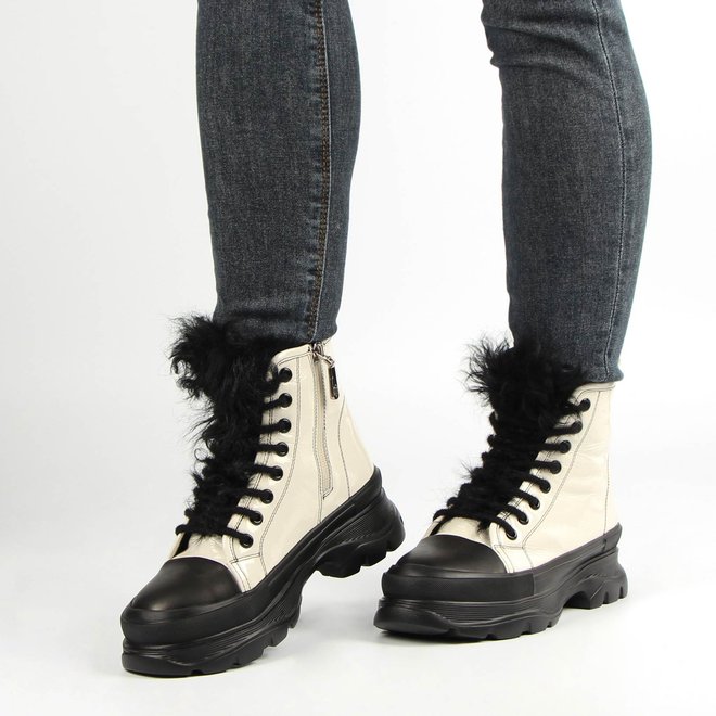 Жіночі зимові черевики на платформі Deenoor 196530 38 розмір